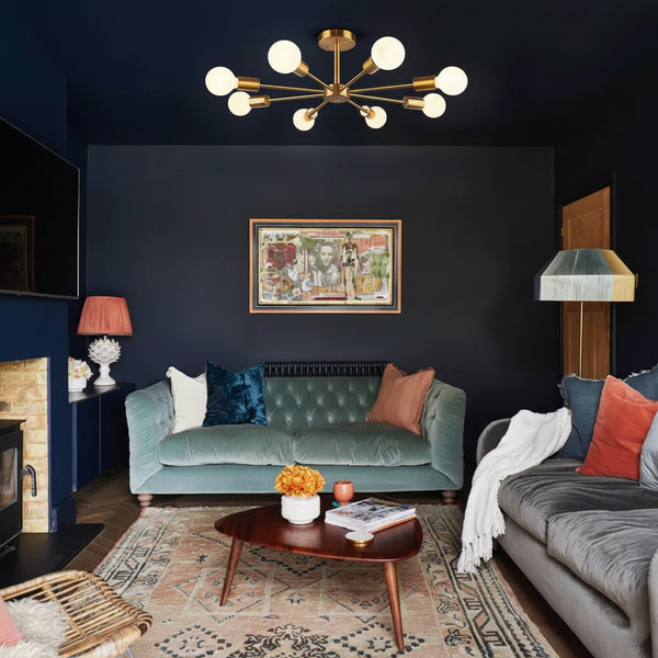 💡 Styl retro w nowoczesnym wydaniu.
Lampa sufitowa, która przyciąga wzrok i tworzy wyjątkowy klimat — idealna do salonu z charakterem. ✨