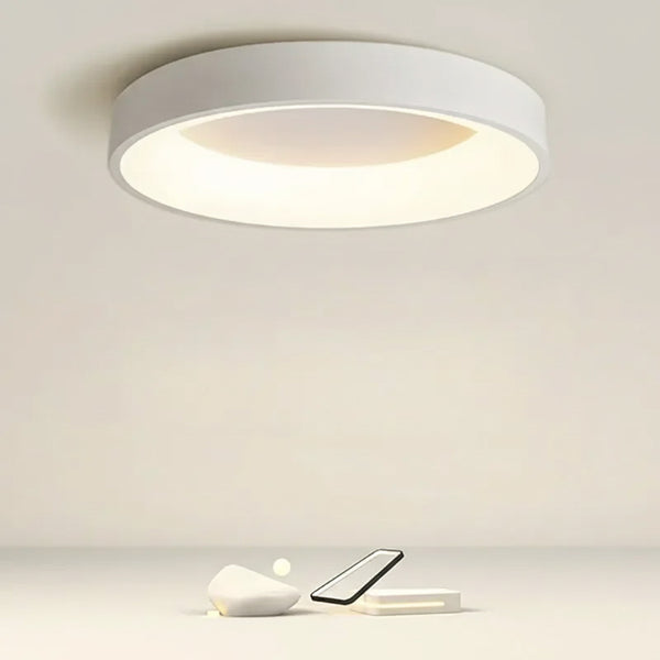 💡 Mniej znaczy więcej.
Prosty design, miękkie światło i doskonała forma – idealna lampa do nowoczesnego wnętrza. ✨